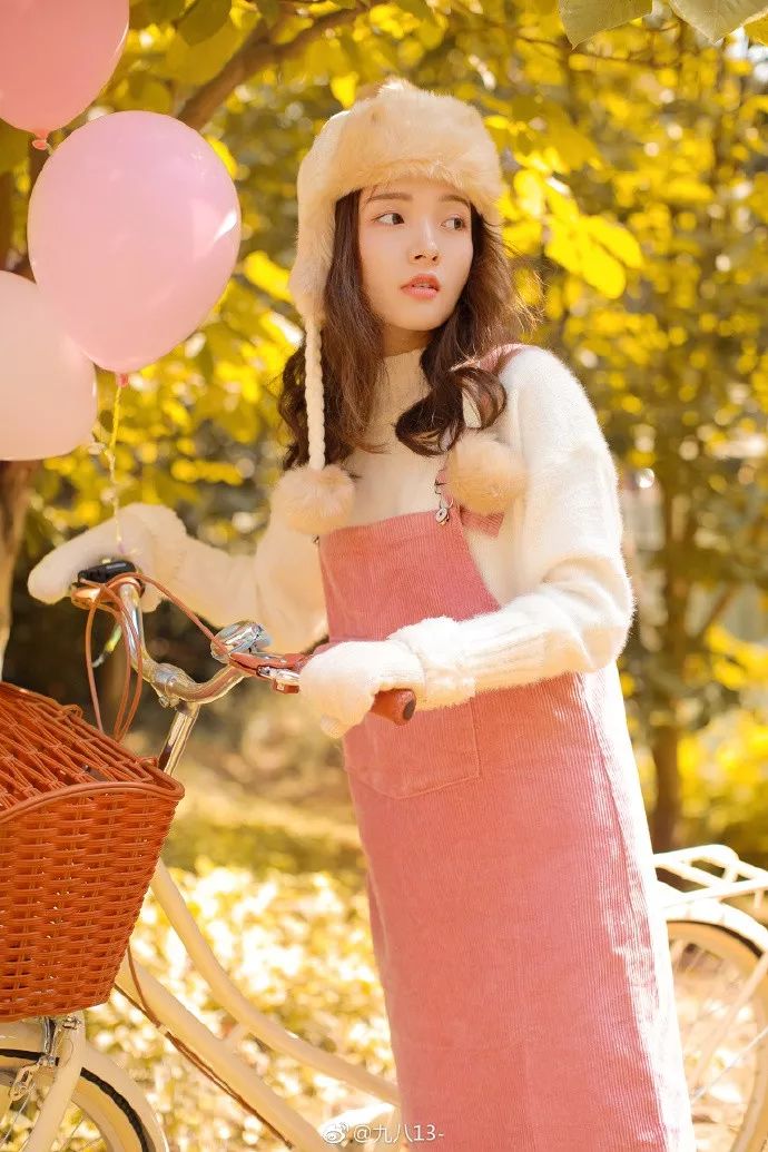 拍照时好看的pose,拍照必备100个pose