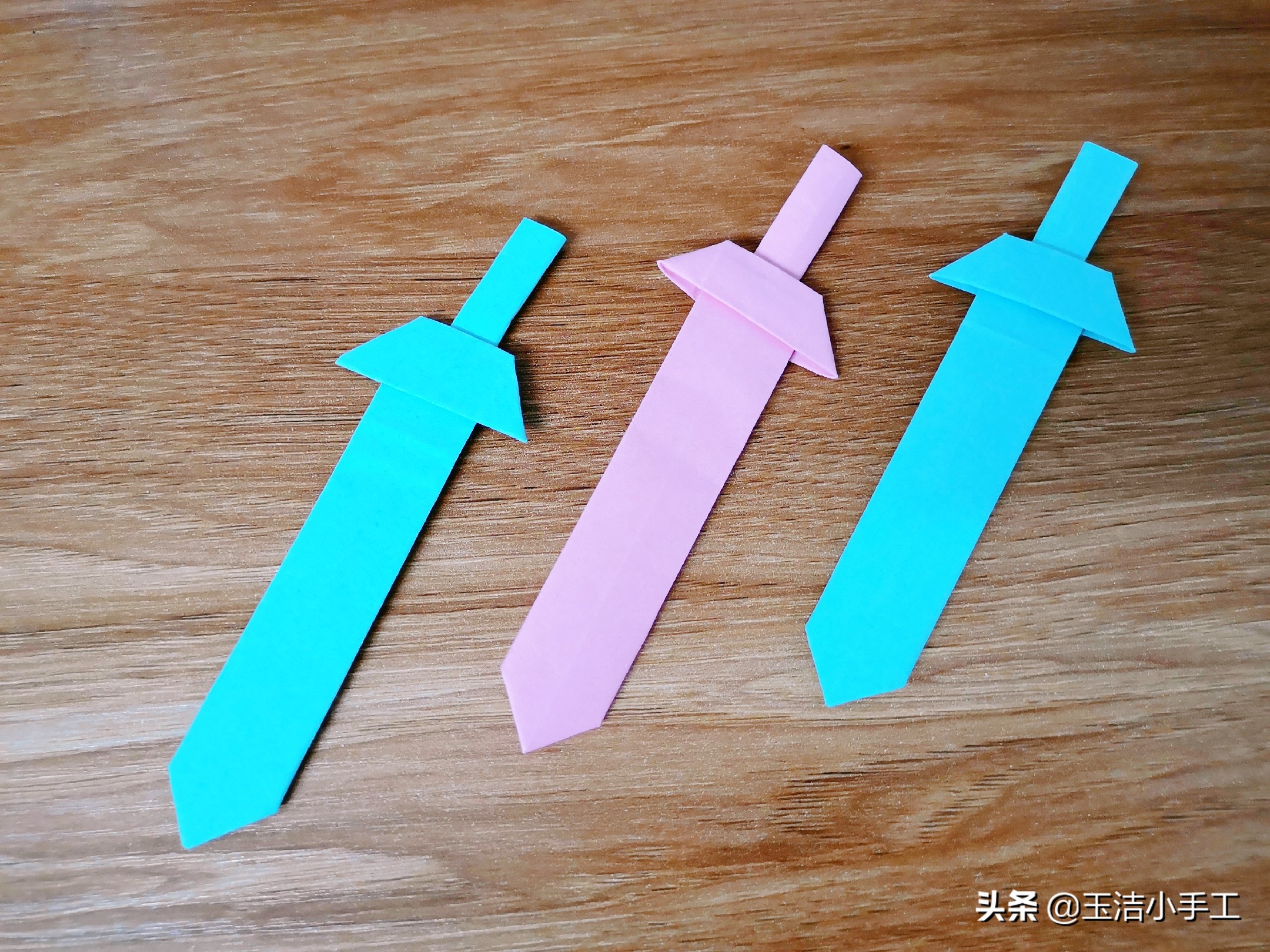 宝剑出鞘谁与争锋完整版,谁与争锋宝剑出鞘