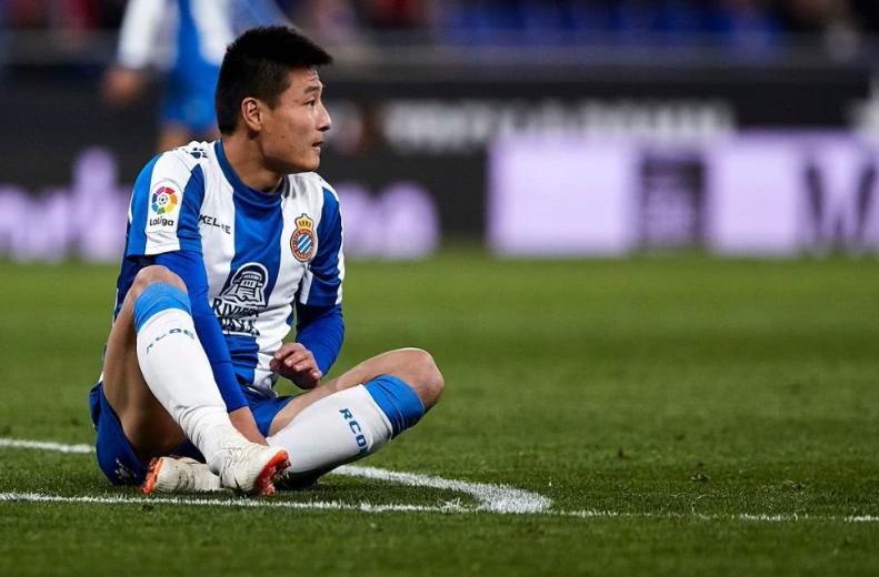 荣获MVP！武磊打进一球外加制造对手红牌，那个世界武回来了