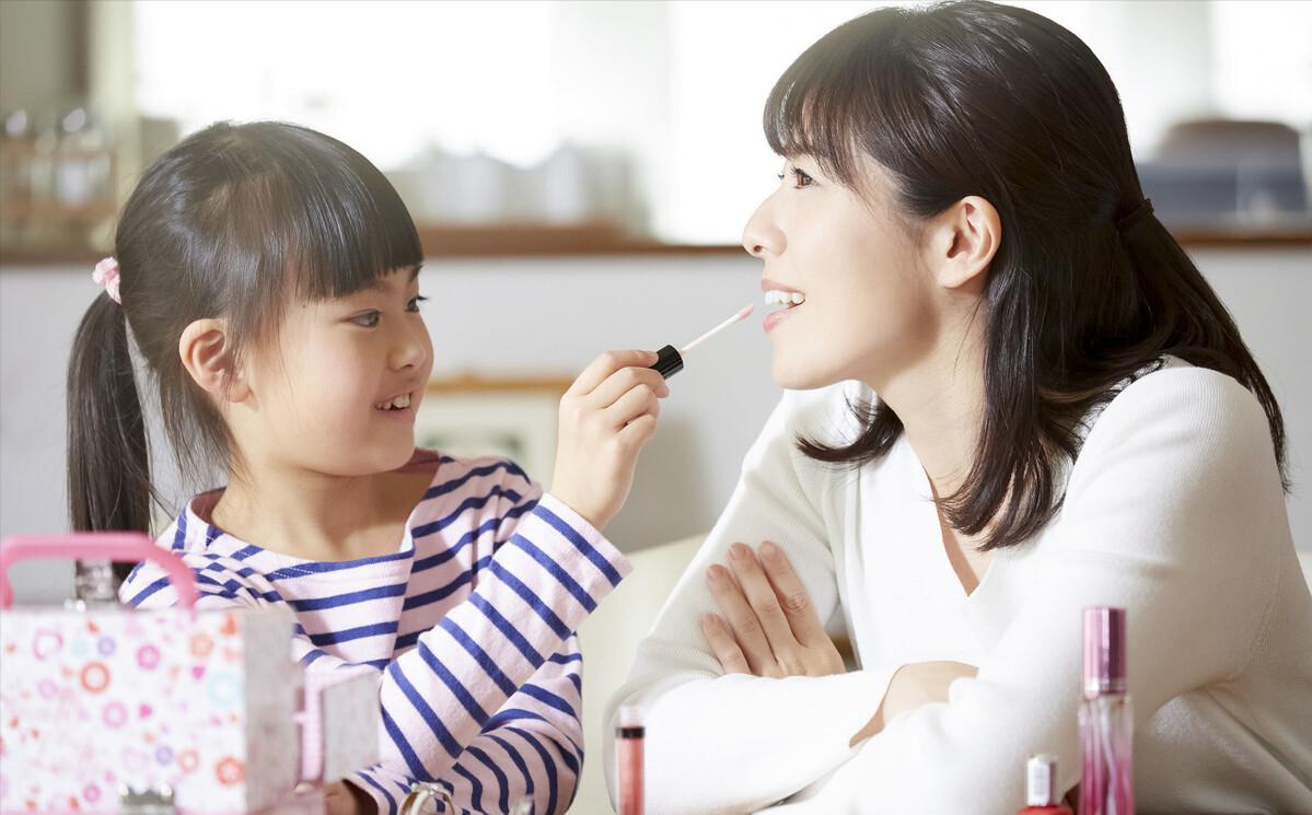 街上碰到人贩子光大喊没用，掌握5种求救方法，才能真正帮到你