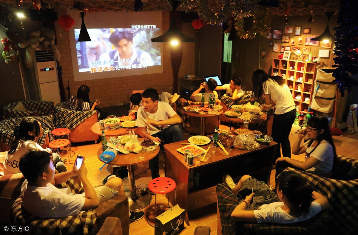 被艾滋病人口感染艾滋病几率多少,艾滋病人扎路人犯什么罪