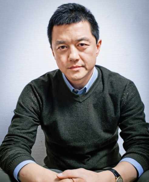 人前贵公子，人后“靠女人上位”？这5位男星，都曾被叫软饭男