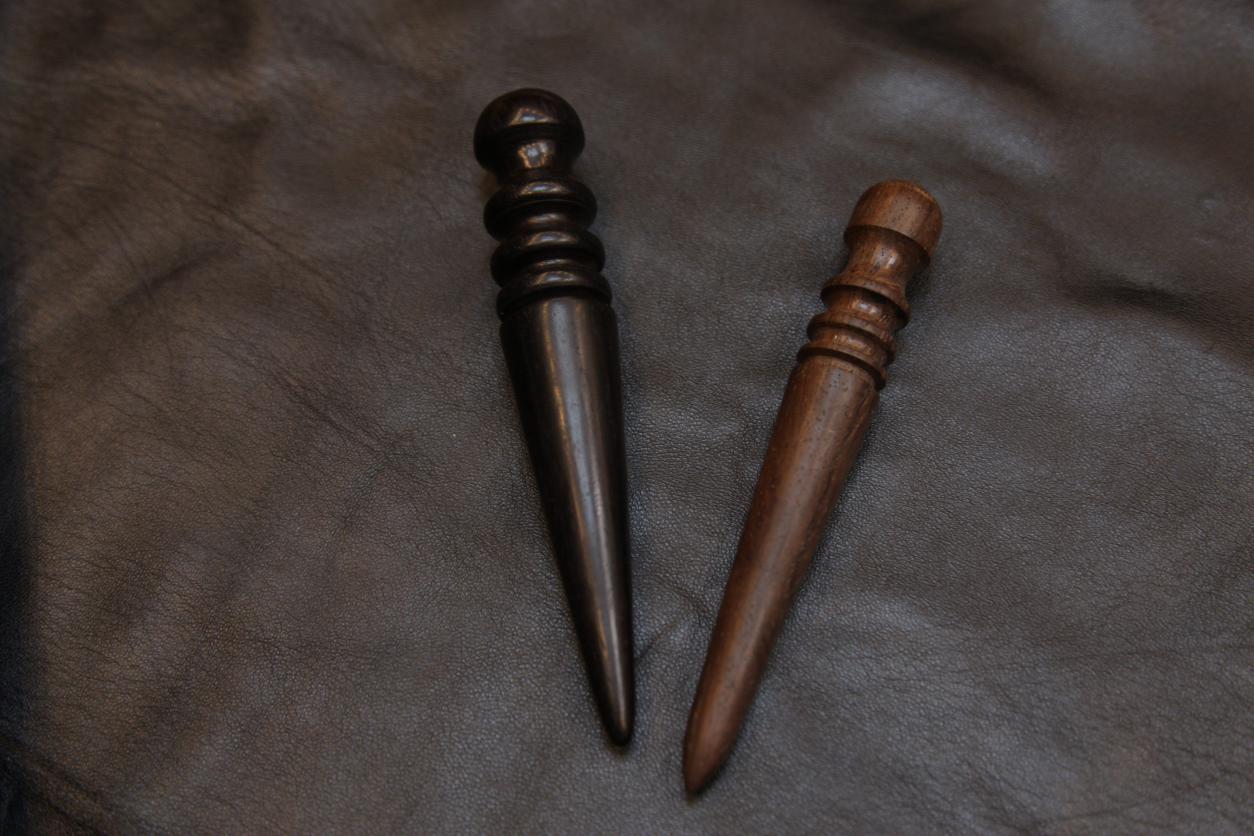 皮具褪色怎么处理,皮具磨损的修补方法