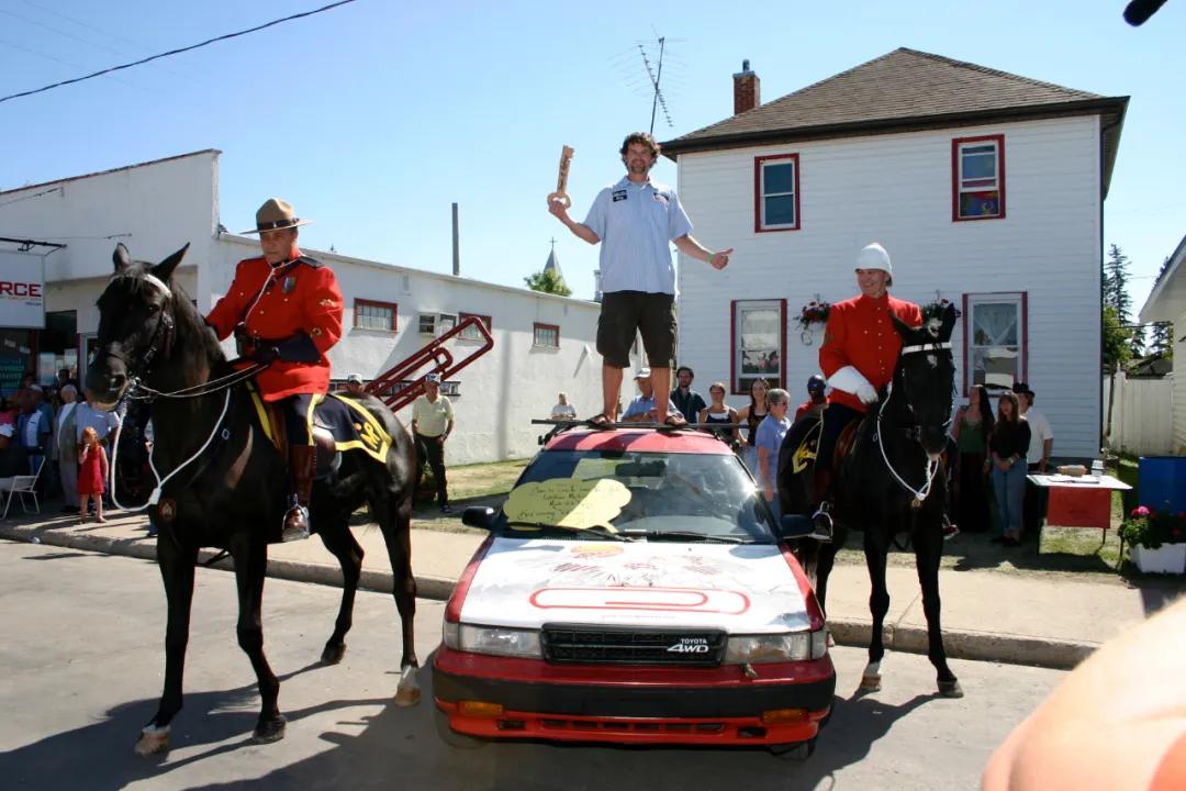 美国妹子用小发卡换回一辆车，终极目标是房子！看完不想打工了…