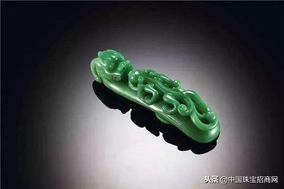 教你如何除掉翡翠首饰上的顽垢,非常有用