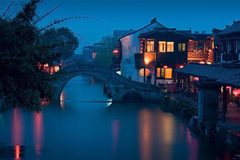 她虽大龄剩女,却是名副其实的女强人和近代女性意识觉醒的先行者