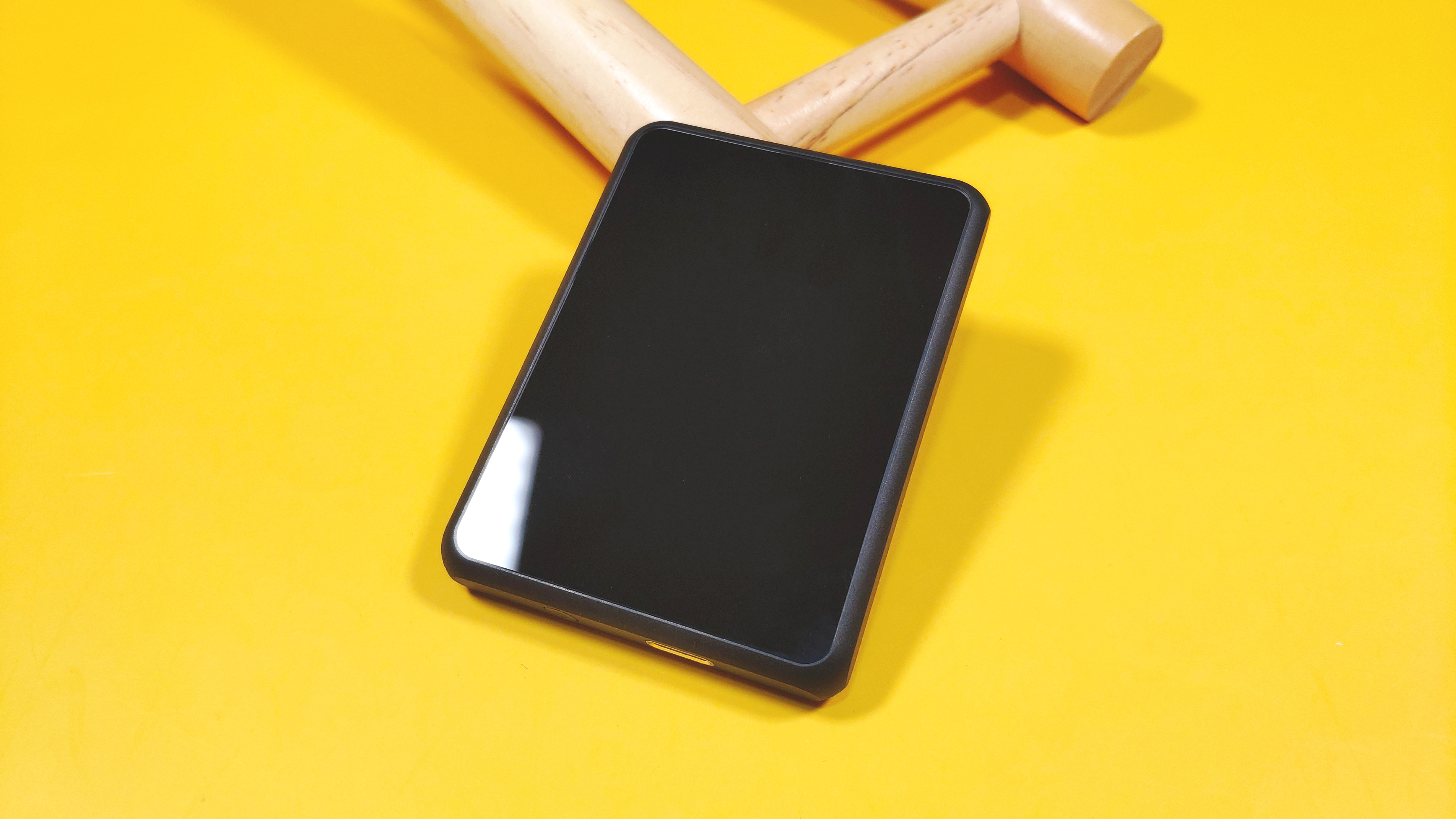 iphone12充电宝磁吸推荐,磁吸充电宝iphone12能不能用