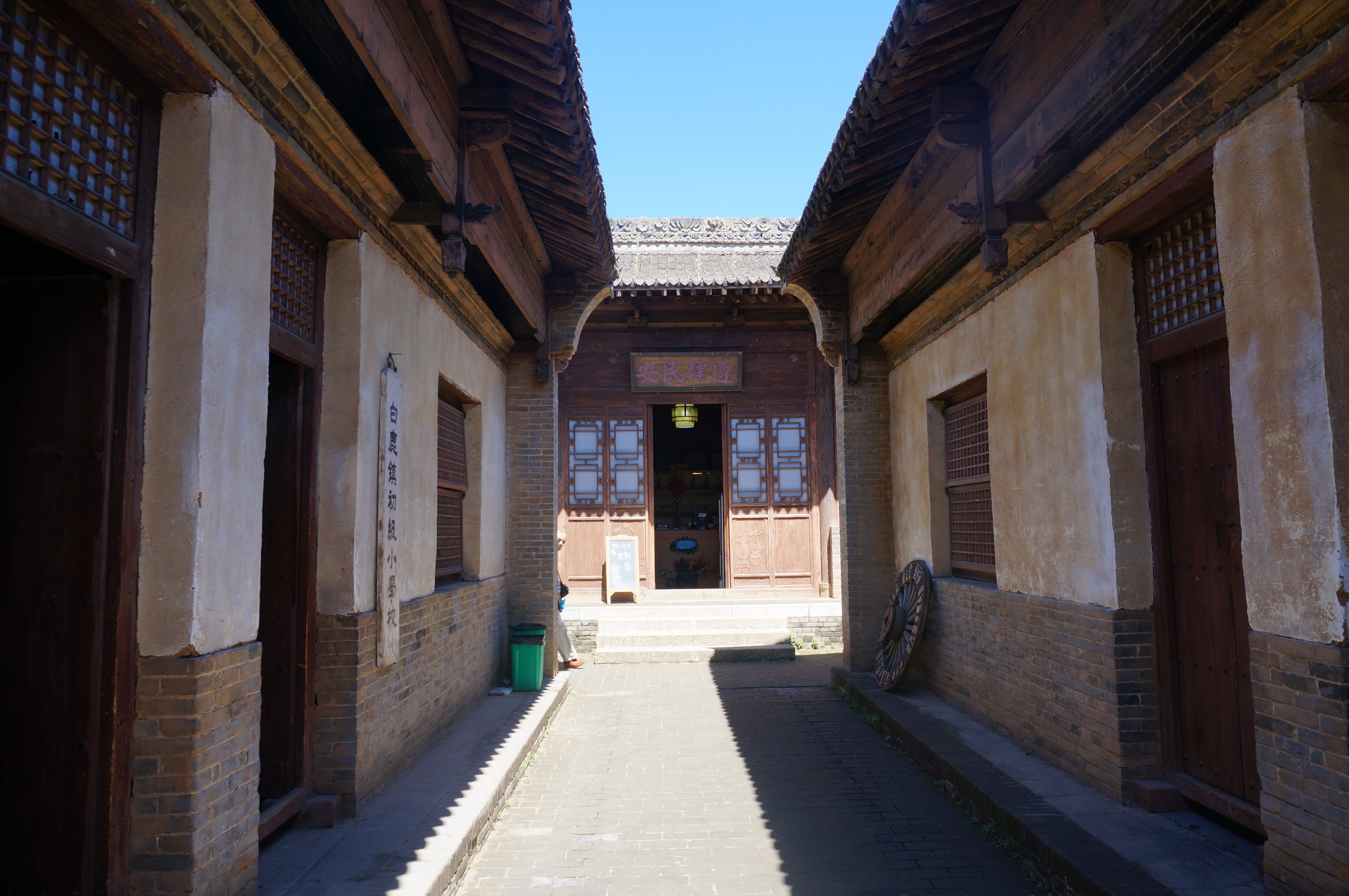 最新自驾出疆路线攻略,湖北出发新疆自驾游最佳路线寒假