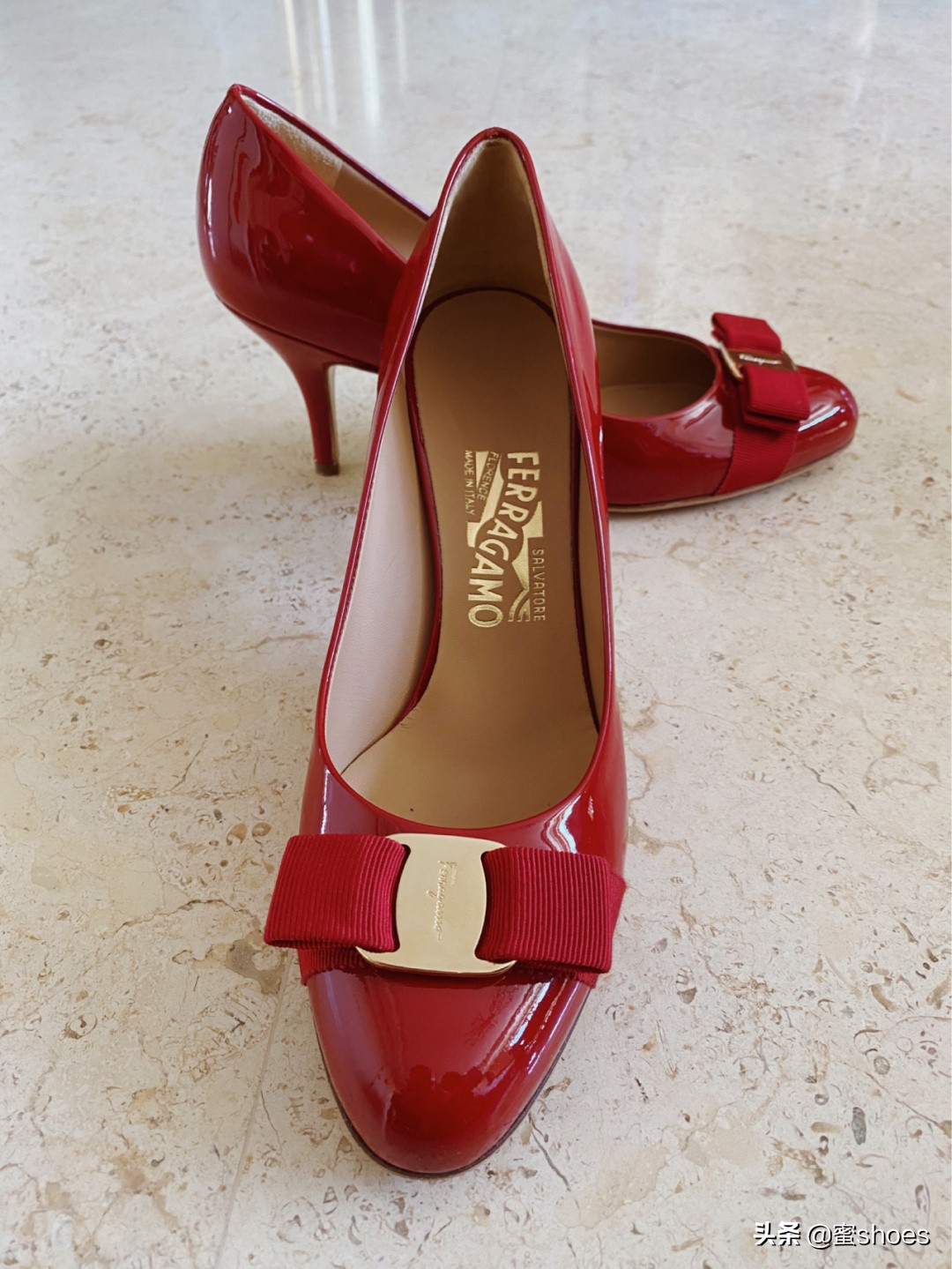 杨幂鞋子同款菲拉格慕,没有鞋跟的高跟鞋走路