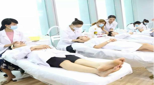 如何在30岁之前白手起家赚到100万,富二代创业致富经历