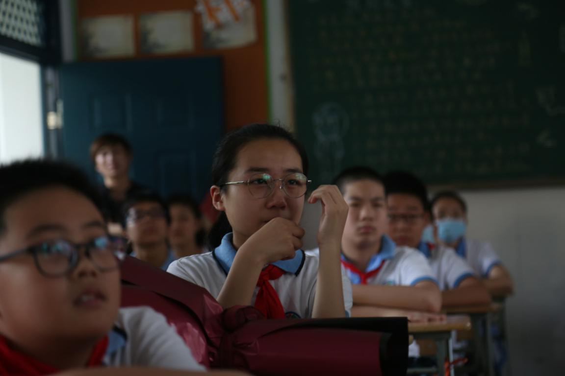 滁州路小学毕业典礼,向前有梦未来可期图片