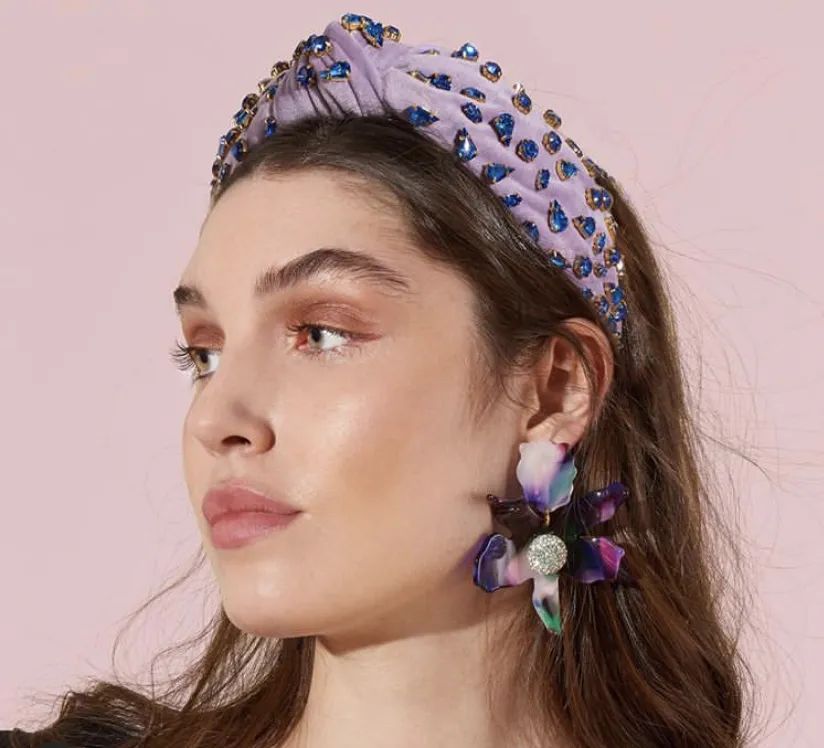 珍珠耳钉优雅永不过时,经典大方的耳钉