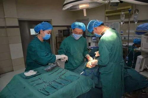 直肠内全层套叠要尽快手术吗,成人直肠套叠是肠癌吗