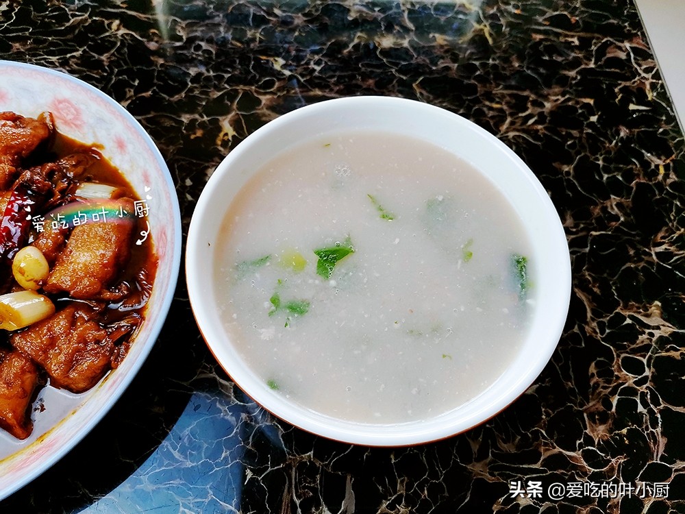 晒晒夫妻俩午餐,打工夫妻午餐不炒菜吃什么菜