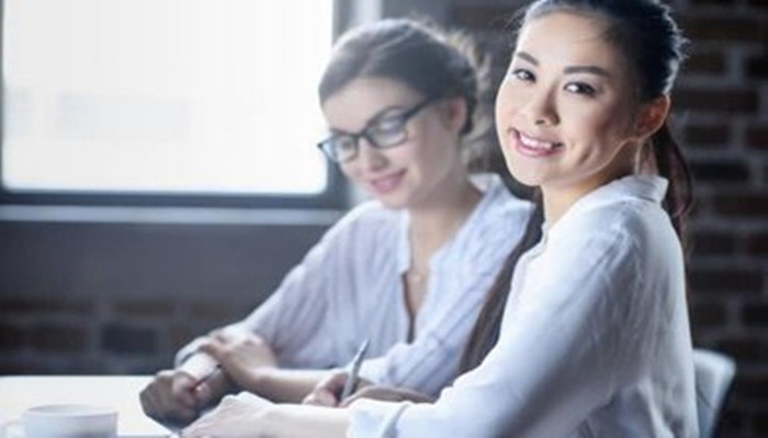 和同事相处老是矛盾怎么办,和同事相处不好怎么和领导沟通