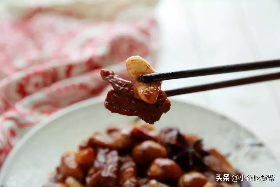 砂锅菱角红烧肉,菱角的功效与作用孕妇