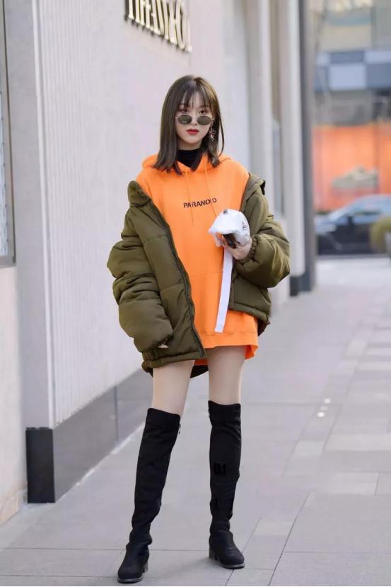 林允穿棉服视频,林允珍棒球棉服