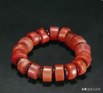 最适合穷人玩的5种手串,土豪看价值连城的东西