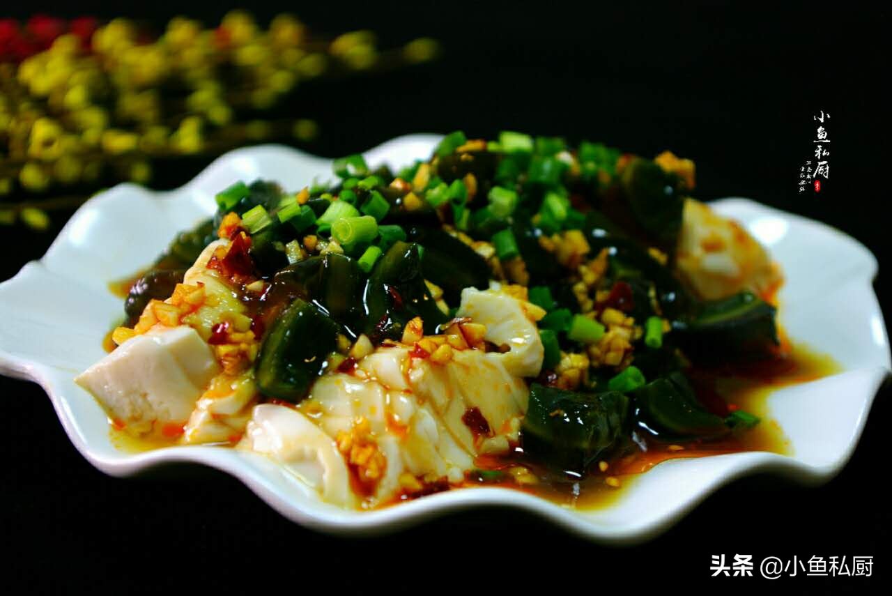 夏天太热就别炒菜了，试试这道凉菜吧，低脂高钙又爽口，越吃越香