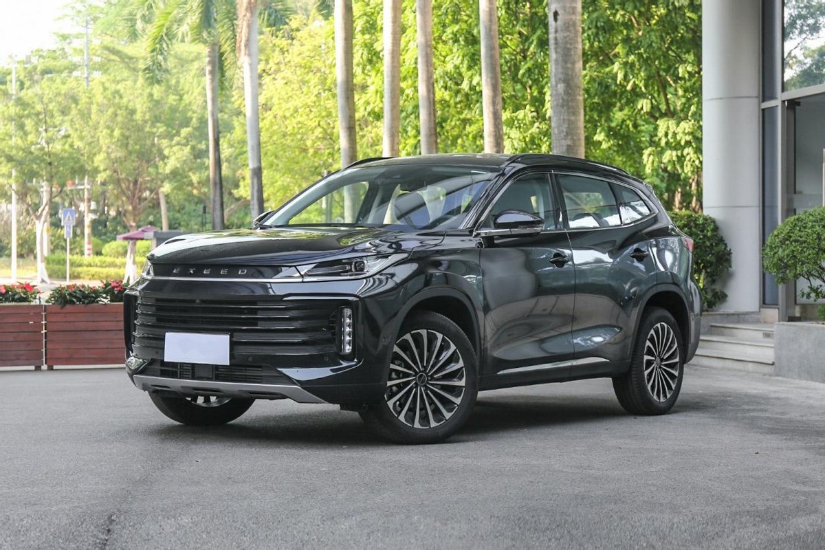 15万预算买啥车不会后悔？这几款车省心耐用动力强，国产合资都有