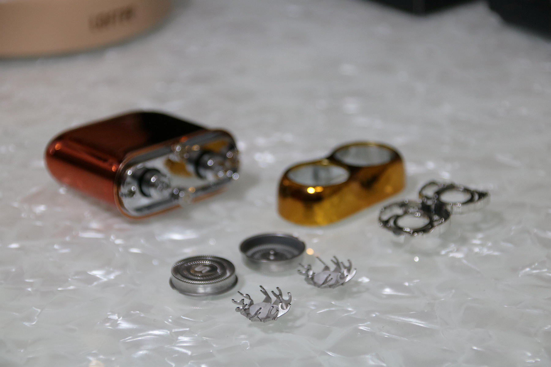 小适须眉剃须刀真实评测,须眉往复式电动剃须刀测评推荐