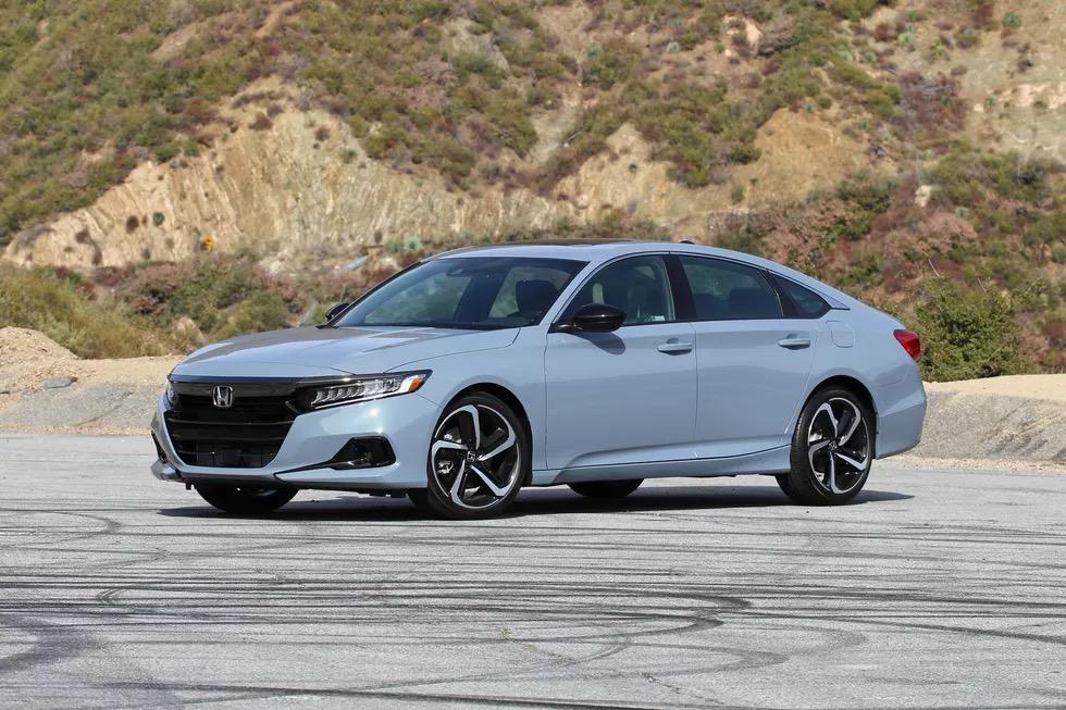 雅阁2021款和2022款有什么不同,本田雅阁2021款1.5t中配落地价