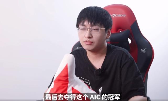 aov职业联赛梦泪世界冠军杯,梦泪参加国际比赛aov后退役了吗