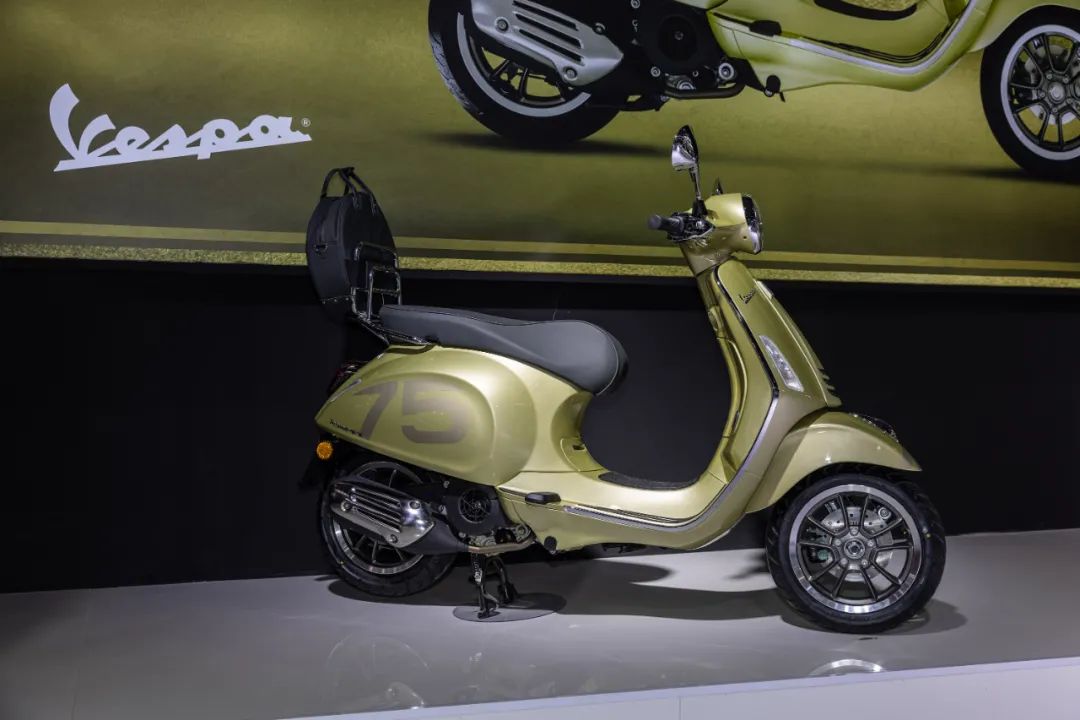 卖10多万的比亚乔vespa,北京摩展比亚乔medley