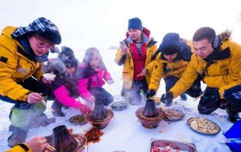 从女生的妆容看出对你的态度,从女生的打扮看个性