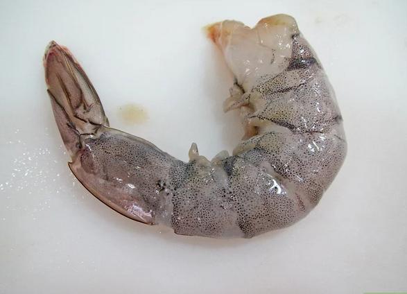 青虾怎么改刀为蝴蝶虾呢,蝴蝶虾的改刀方法