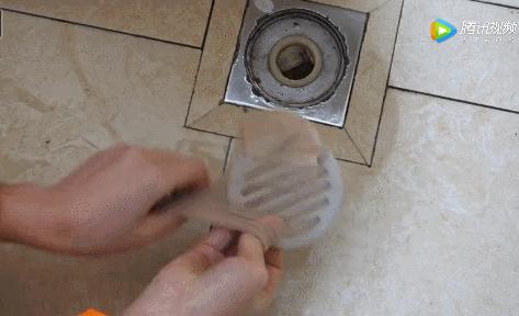 无痕缝补袜子教程图解,旧袜子怎么剪图解