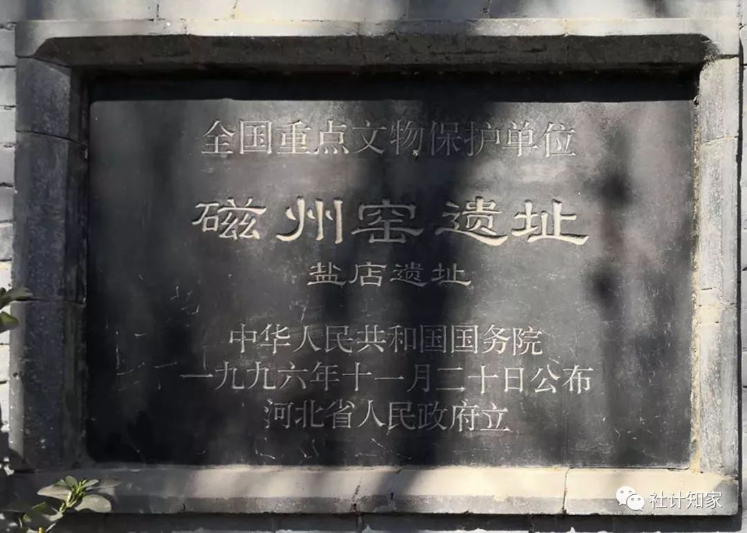 商周时期青铜鹰头卣,高仿商代青铜虎食人卣