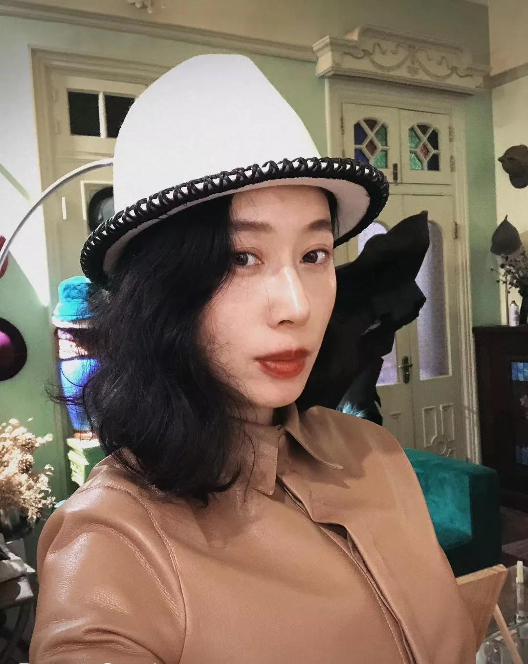 专访|“头大戴不下”怎么办？帽匠设计师Coco跟你聊帽子的学问