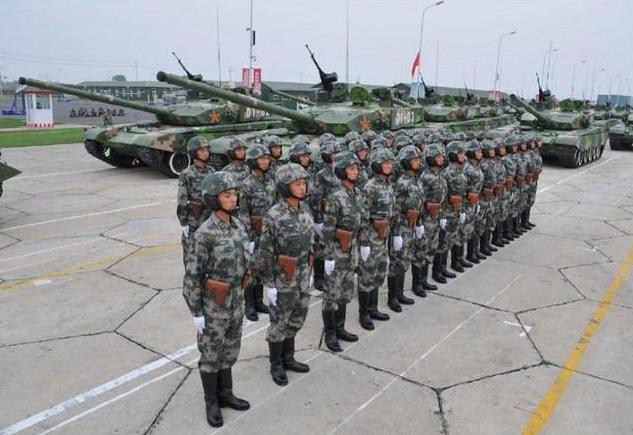 美俄为坦克兵配发专用迷彩服，是否必要？我军并没有去刻意模仿