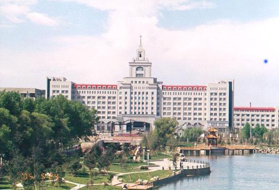 哈尔滨升学率前三的学校,哈尔滨什么大学值得报考