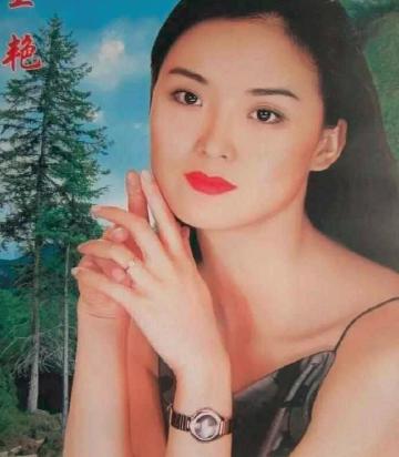 李雪琴惊艳身材照,李雪琴惊艳身材照片