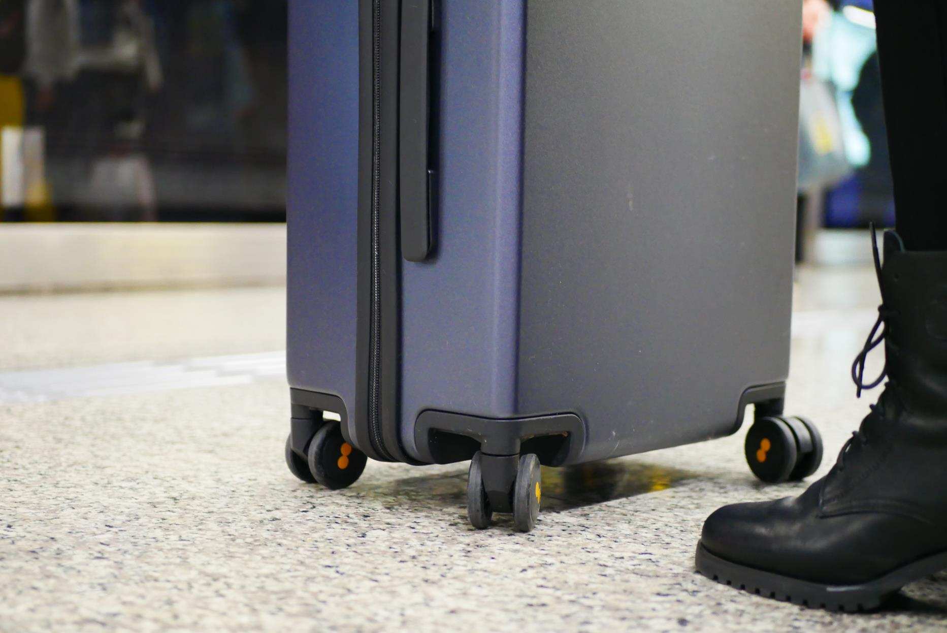 地平线8号行李箱vs小米拉杆箱,地平线8号行李箱和小米90分行李箱