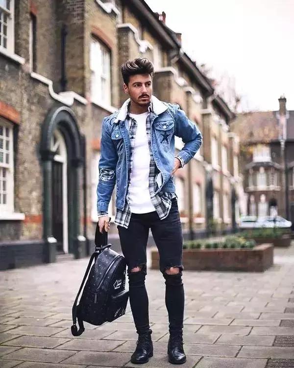 男士t恤穿大的好看吗,男士t恤怎么穿出时尚感