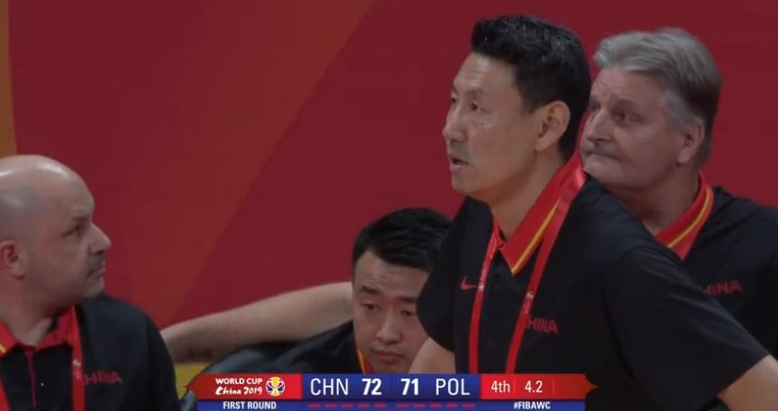 边线发球出界案例,边线发球失误视频