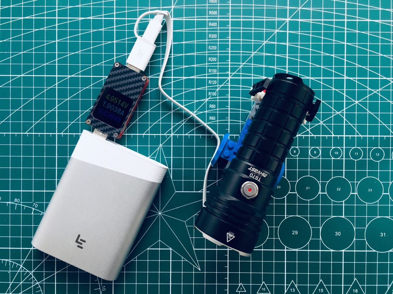 亮骚本领强！售价568元的迈偲特TS70手电筒入手评测体验