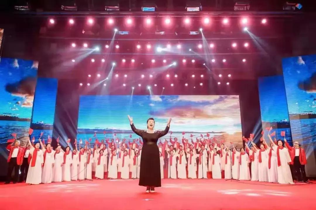 祝福祖国简短视频,那些让你为祖国热泪盈眶的瞬间