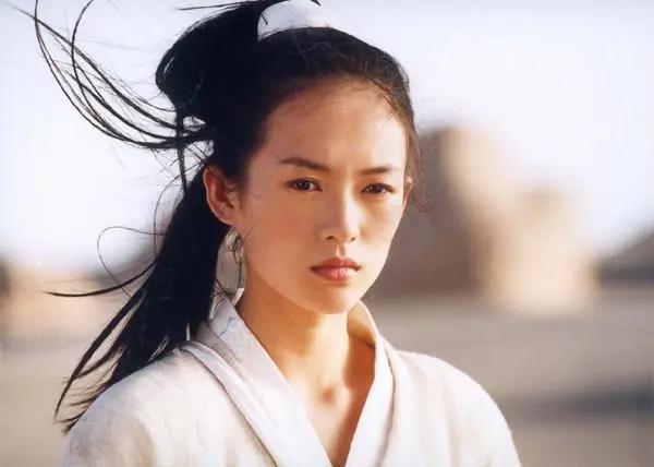 怎么看适不适合披头发,不适合披头发适合剪短发吗