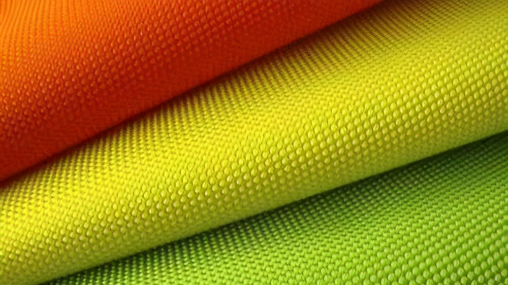 83锦纶17氨纶与100锦纶哪个好,锦纶100和锦纶87氨纶13哪个好