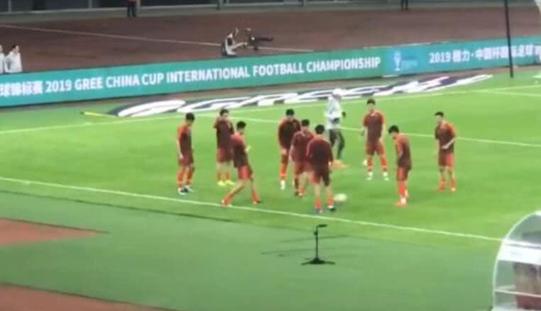 国足最惨的比赛0-12和谁比,国足1比5泰国惨案回顾