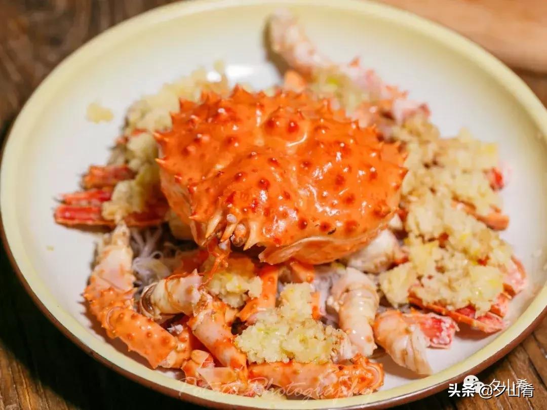 帝王蟹开餐仪式,中国人沉浸式吃帝王蟹