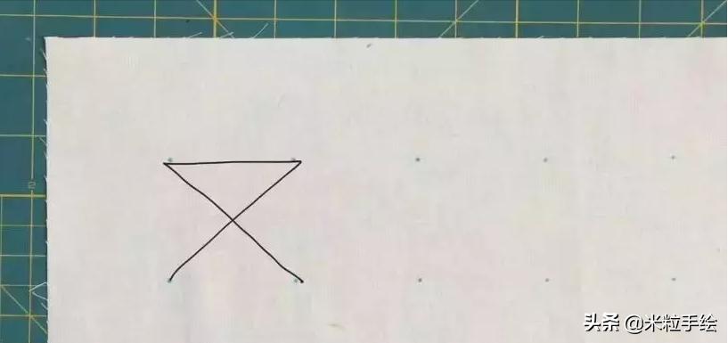 菱形格图案衣服属于什么风格,衣服镂空底边怎么弄好看