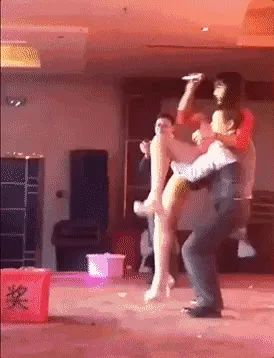 入职5天,出差遭司法局副局长猥亵