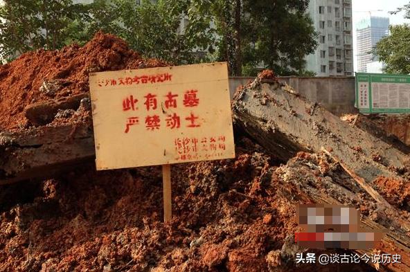 中国考古挖掘出几个干尸,湖北挖出千年不腐男尸