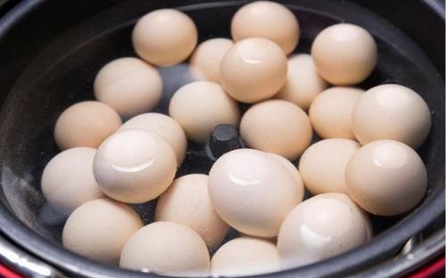 乡巴佬卤蛋的家常做法放味精吗,乡巴佬卤蛋怎么做蛋清劲道