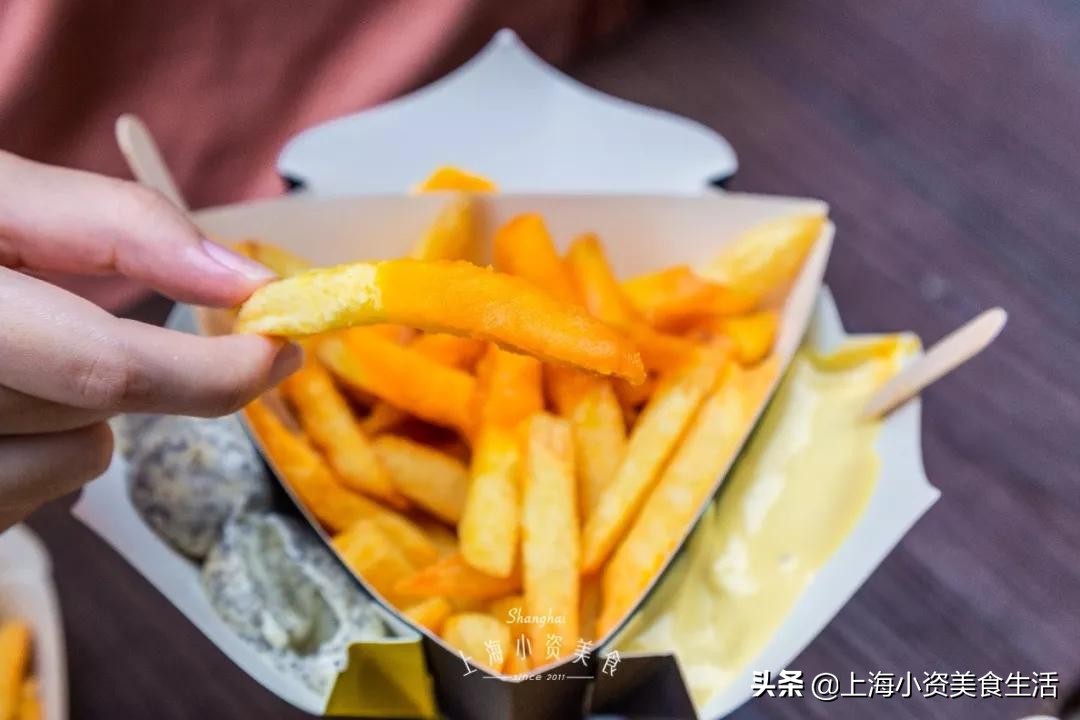 火遍ins荷兰国民大长腿薯条来了,一根要吃7口